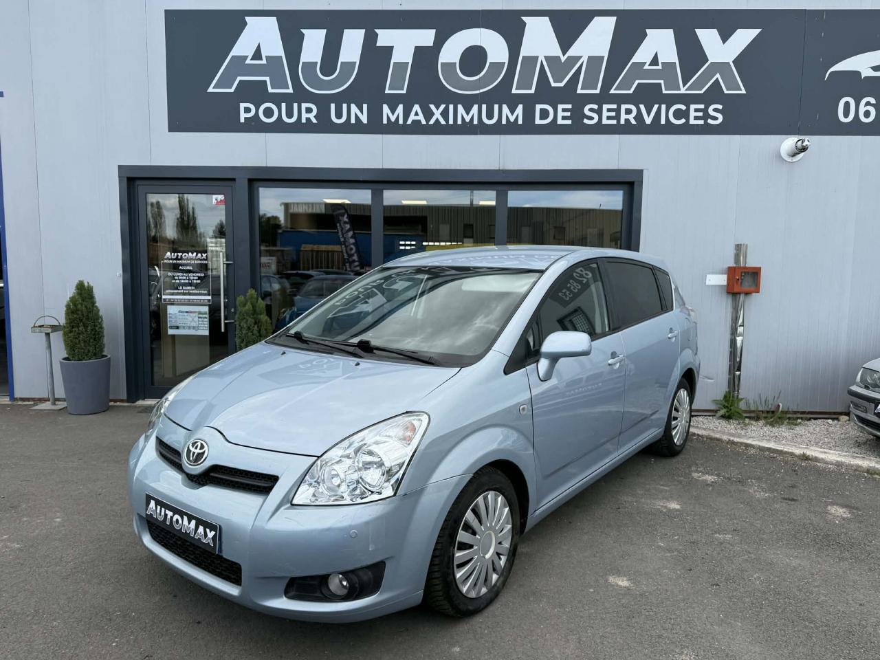 TOYOTA COROLLA VERSO