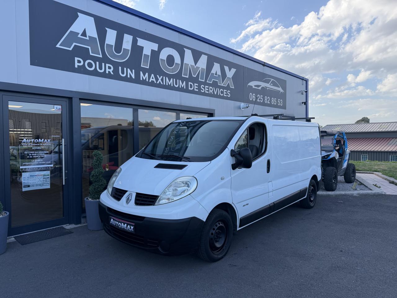 RENAULT TRAFIC