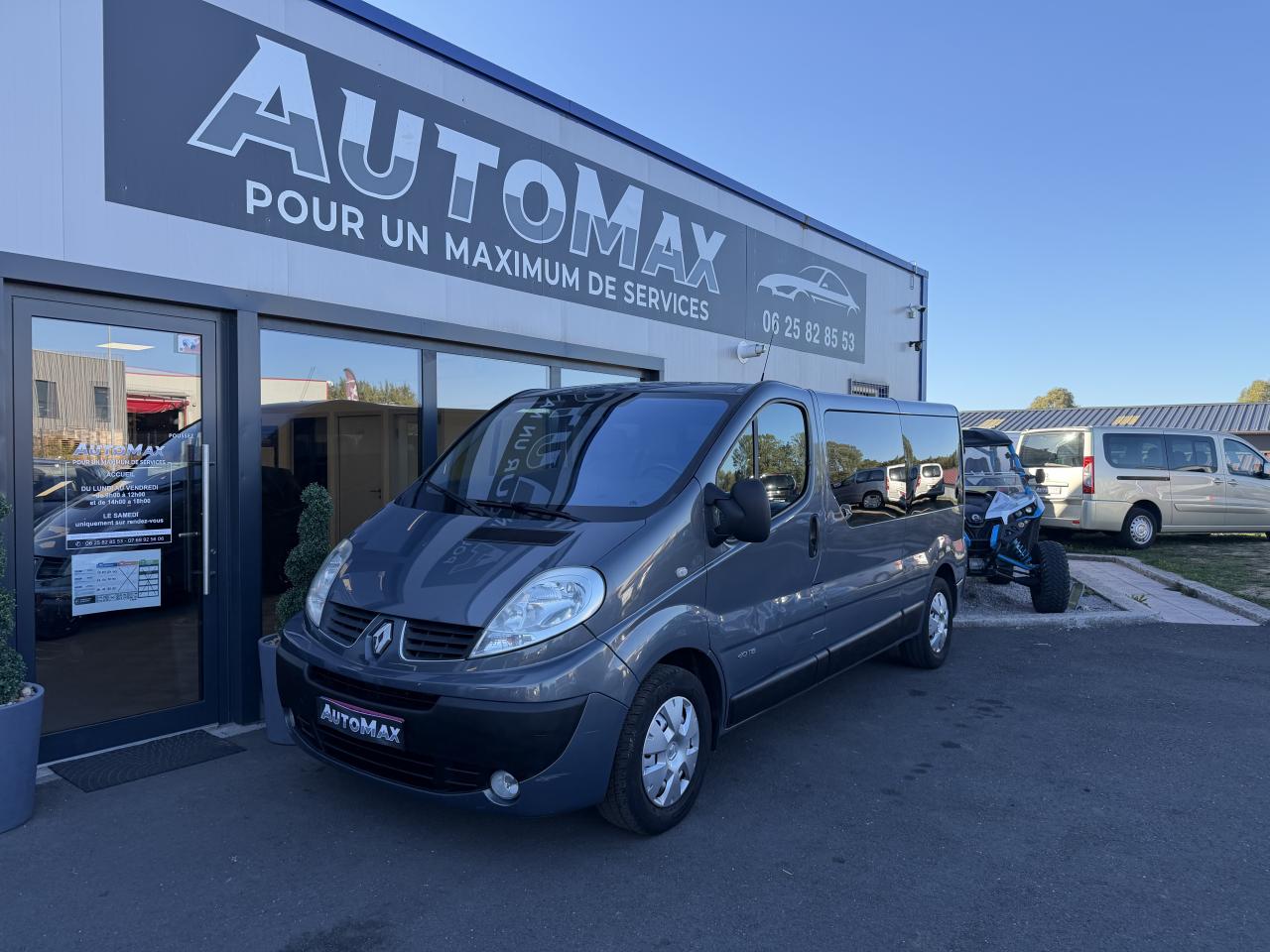 RENAULT TRAFIC
