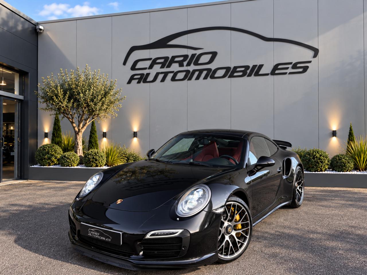 PORSCHE 911