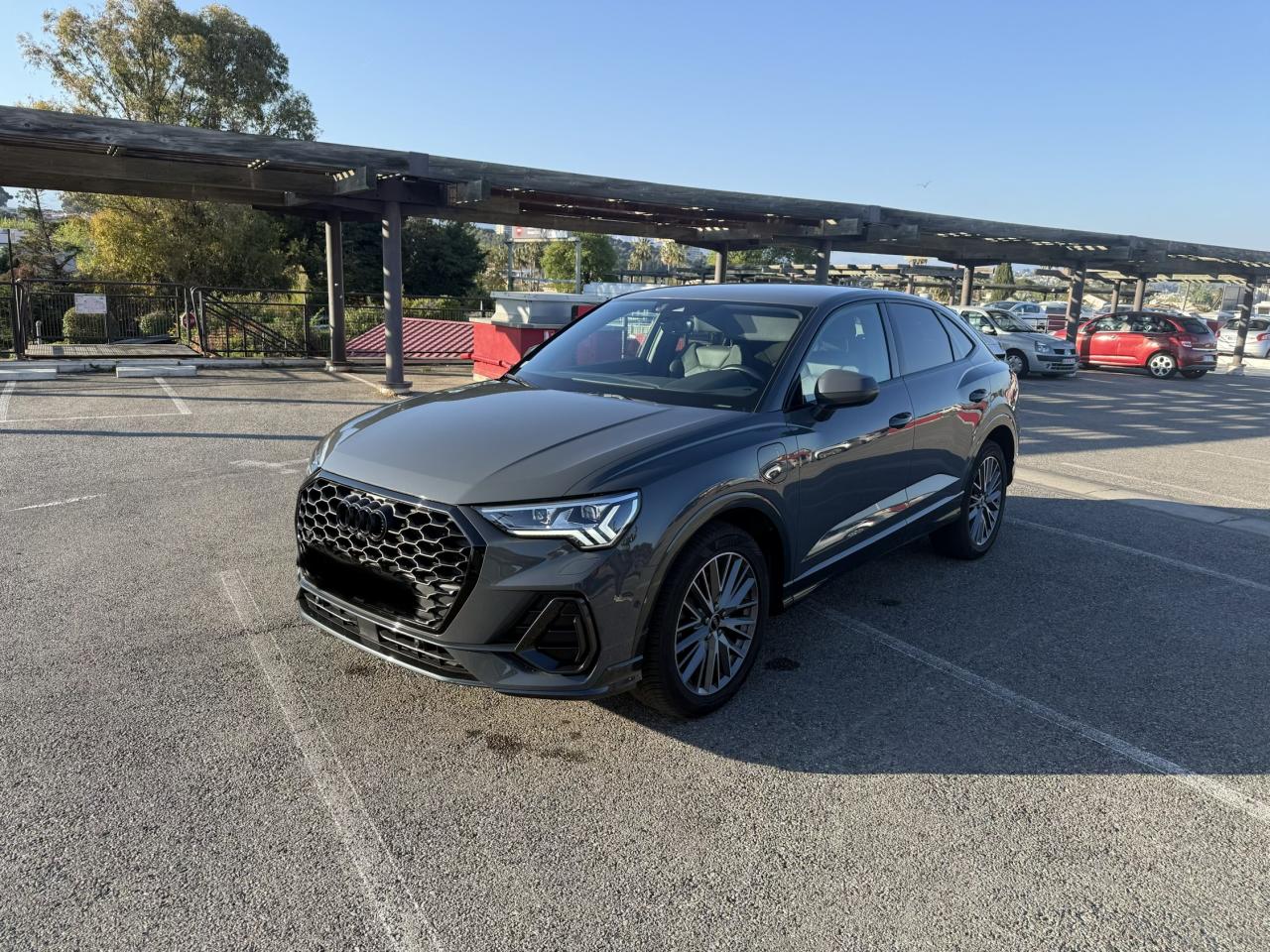 AUDI Q3