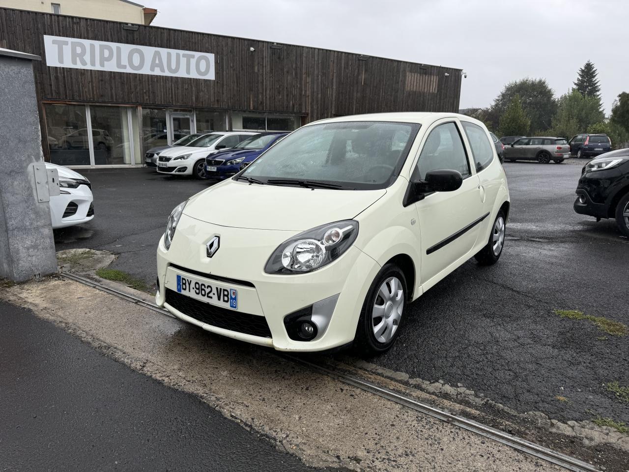 RENAULT TWINGO