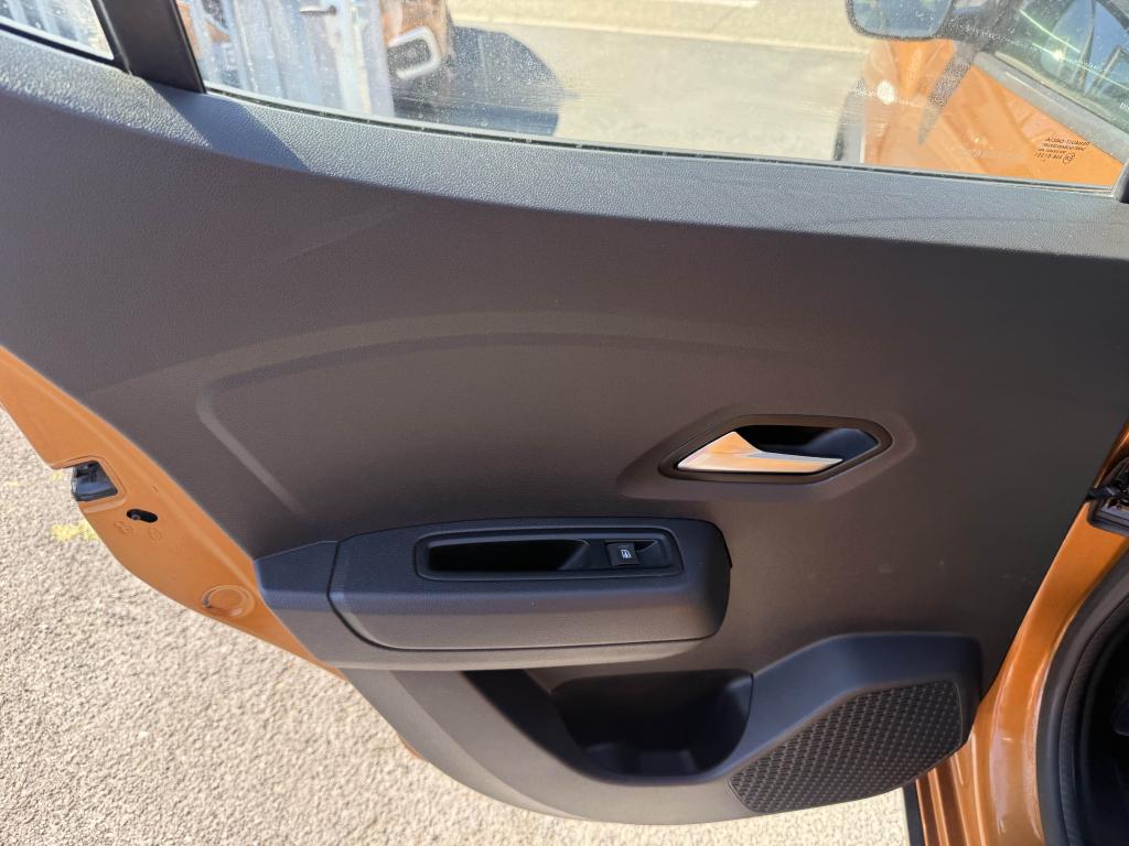 Thumbnail 37