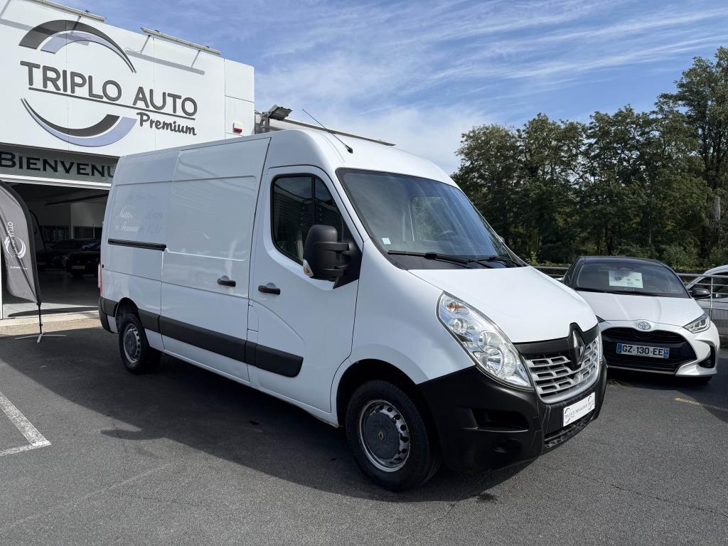 RENAULT MASTER Confort F3300 L2H2 2.3 dCi - 135 - FOURGON L2H2 Traction - TVA RECUPERBALE + Clim