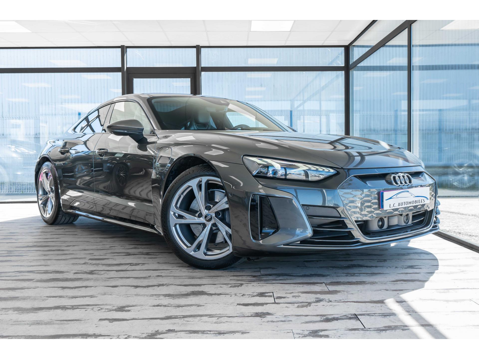 AUDI E-TRON