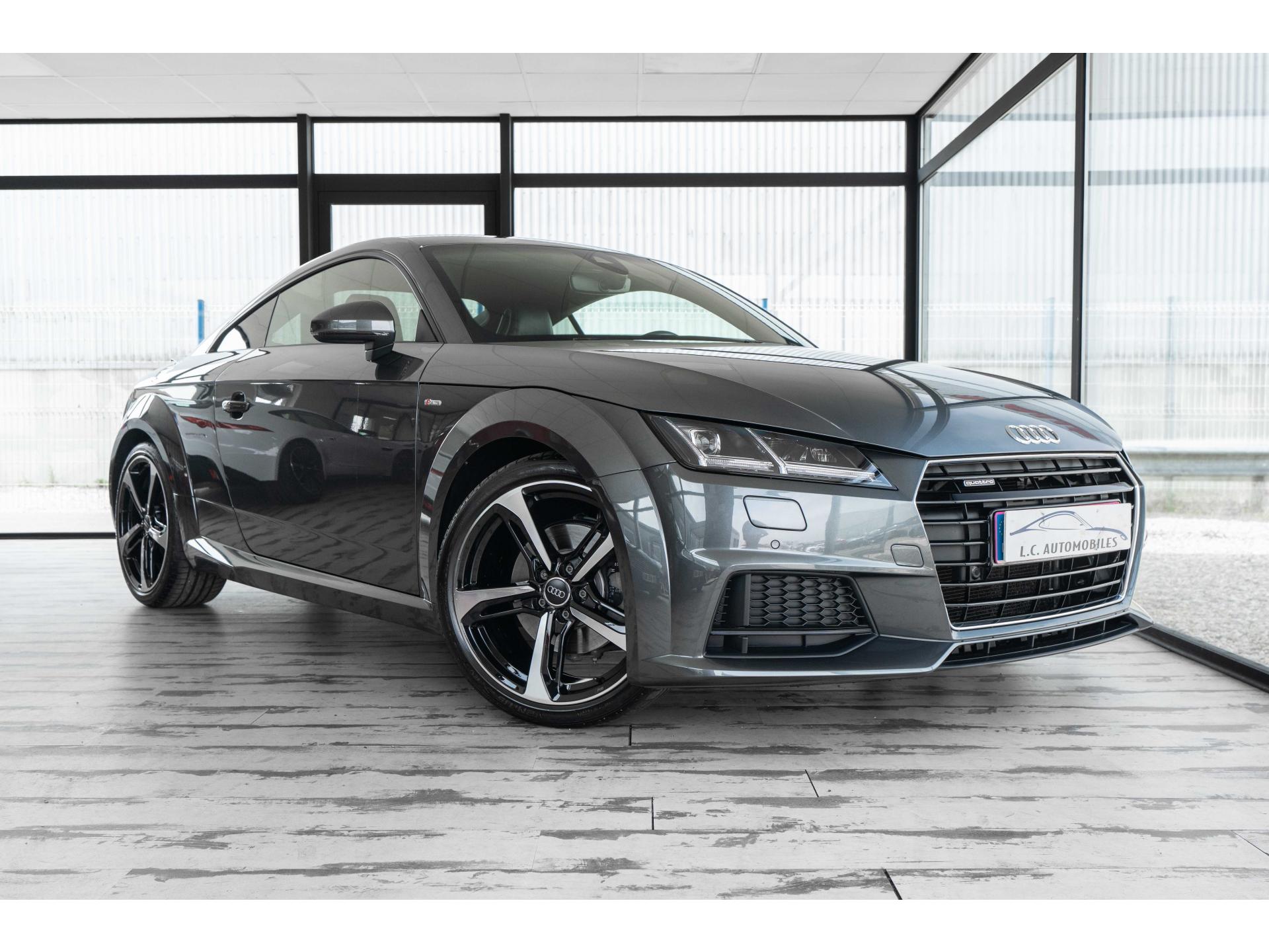 AUDI TT
