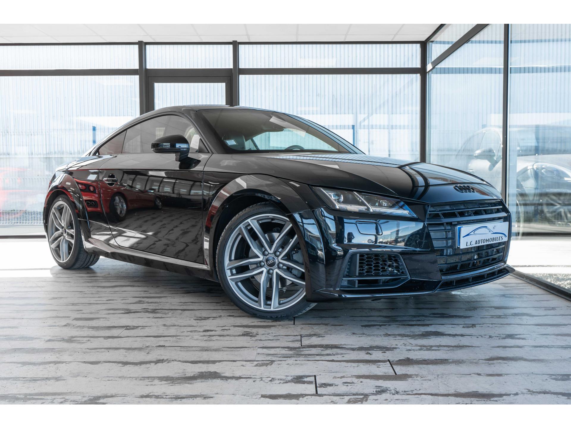 AUDI TT