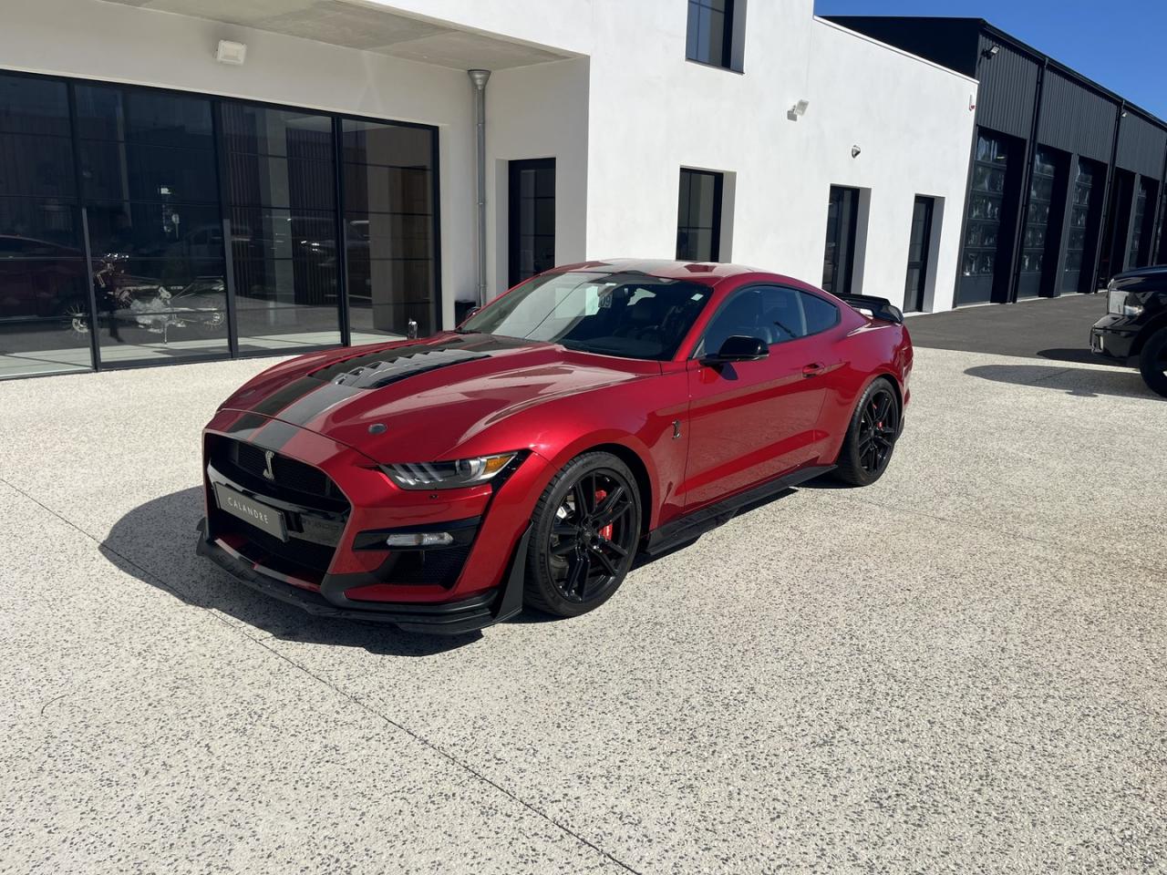 FORD MUSTANG