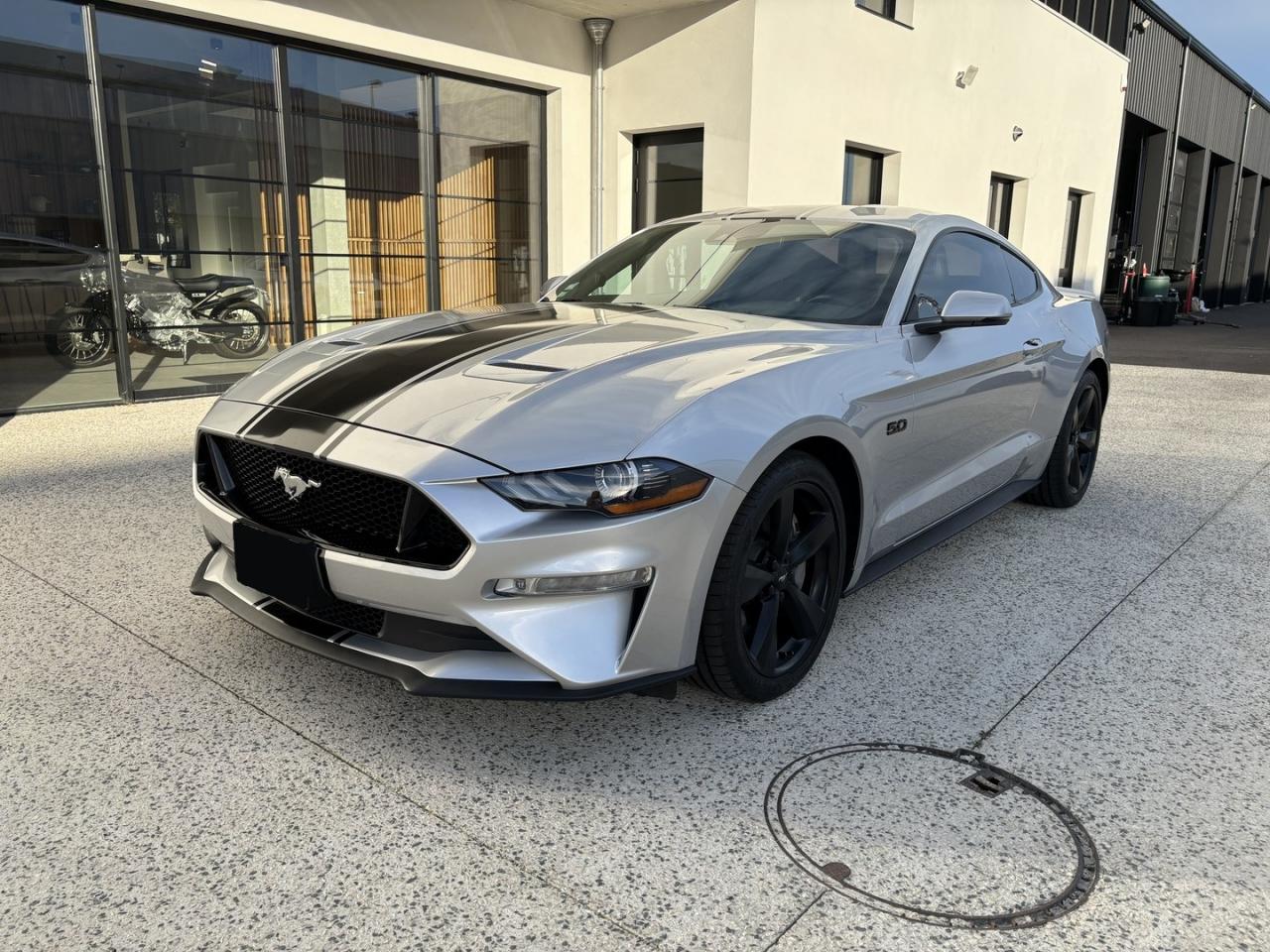 FORD MUSTANG FASTBACK 5.0 V8 GT PREMIUM