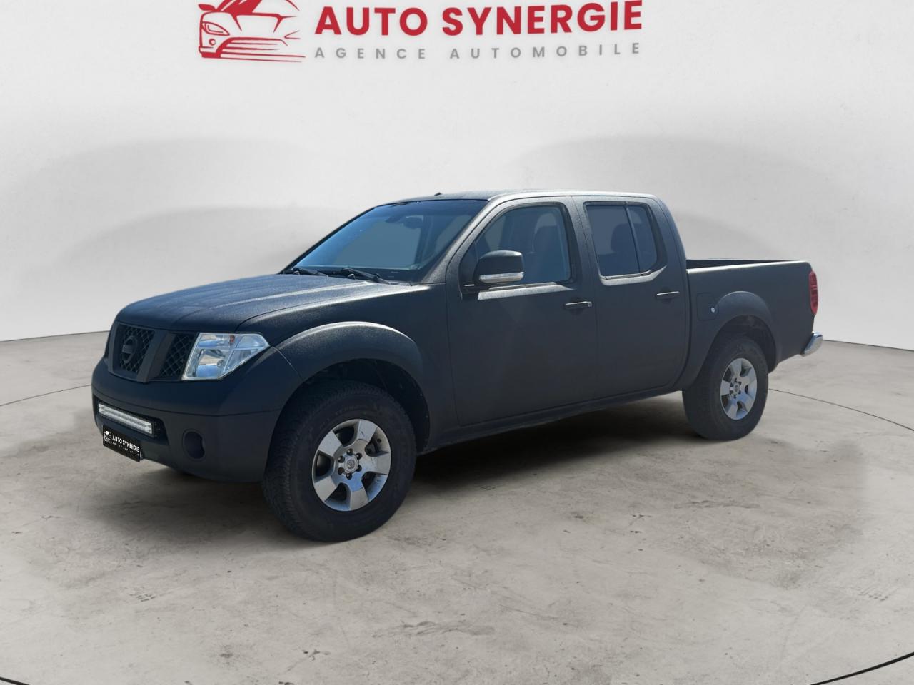 NISSAN NAVARA
