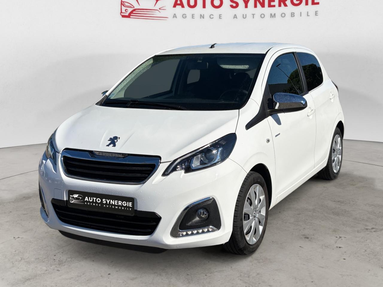 PEUGEOT 108