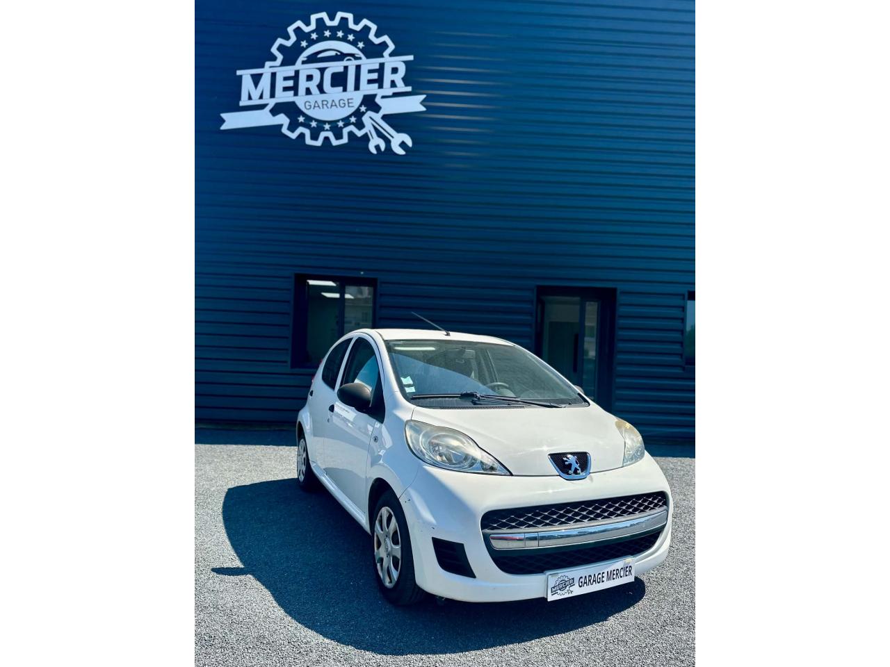 PEUGEOT 107