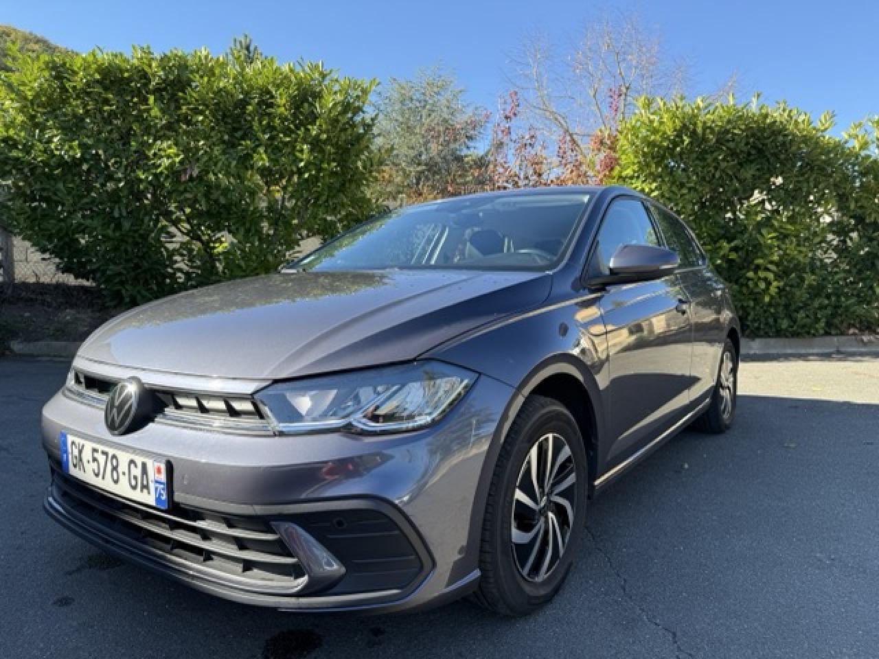 VOLKSWAGEN POLO