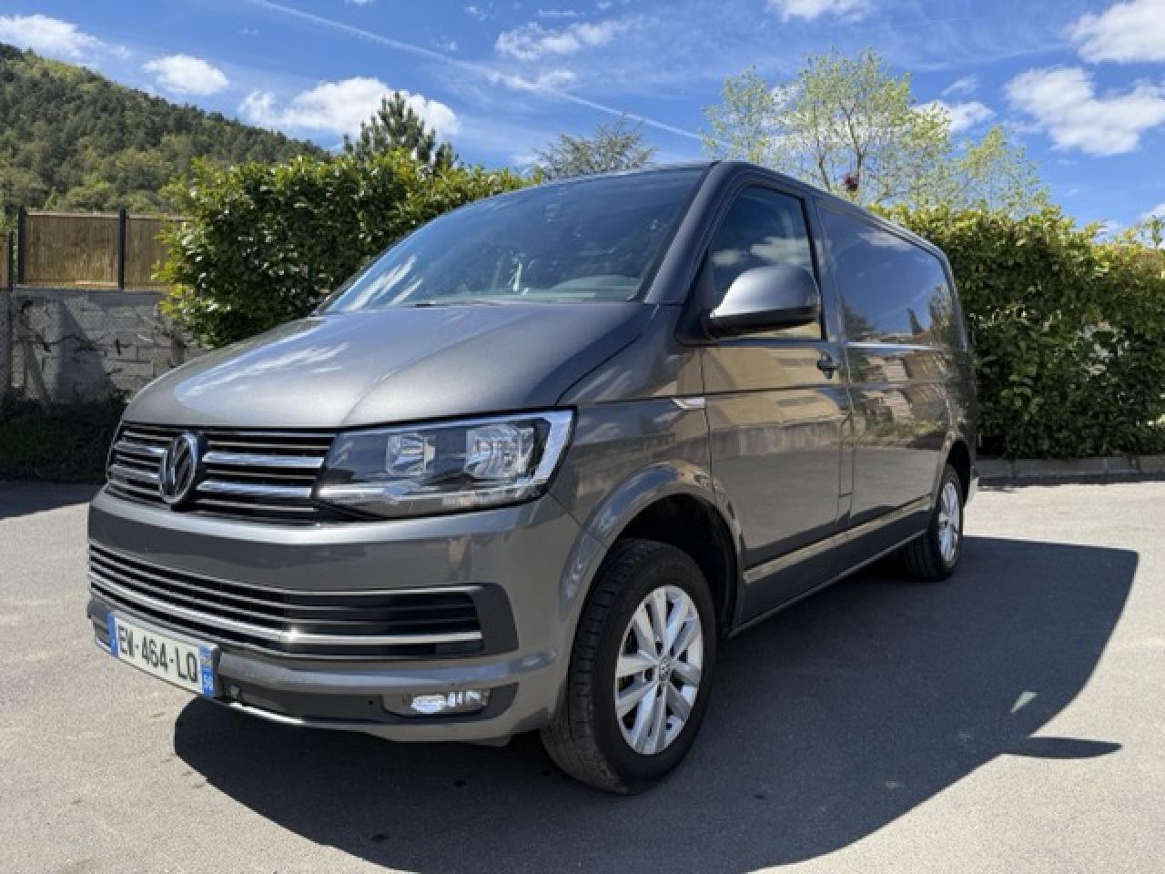 VOLKSWAGEN TRANSPORTER