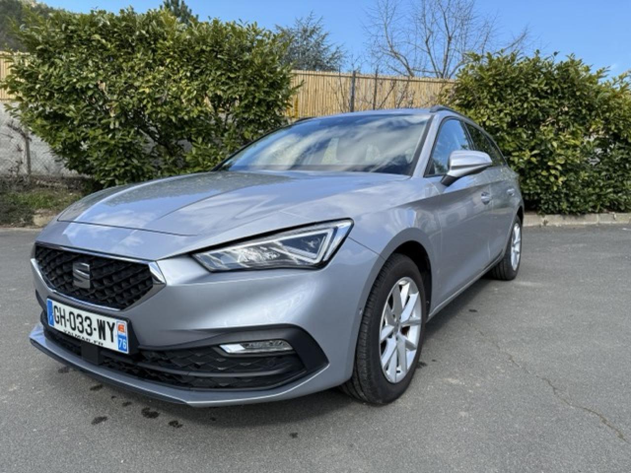 SEAT LEON