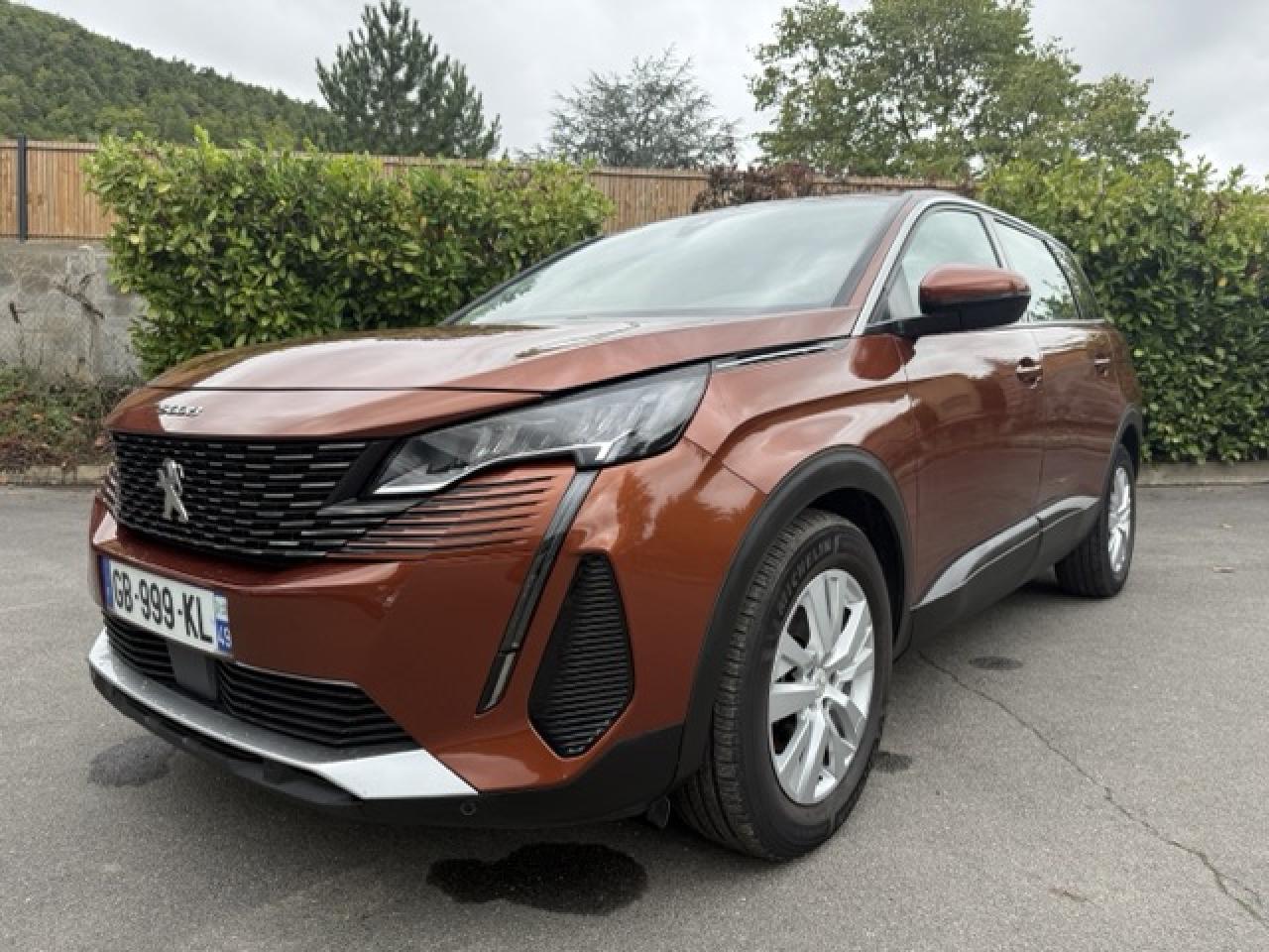 PEUGEOT 5008