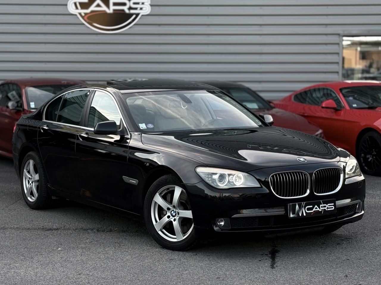 BMW SERIE 7 50i Luxe 407cv BVA F01