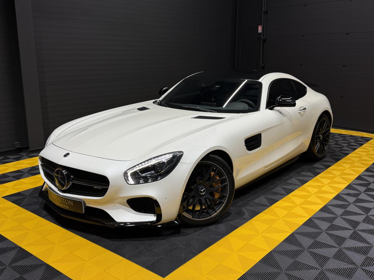 MERCEDES AMG GT