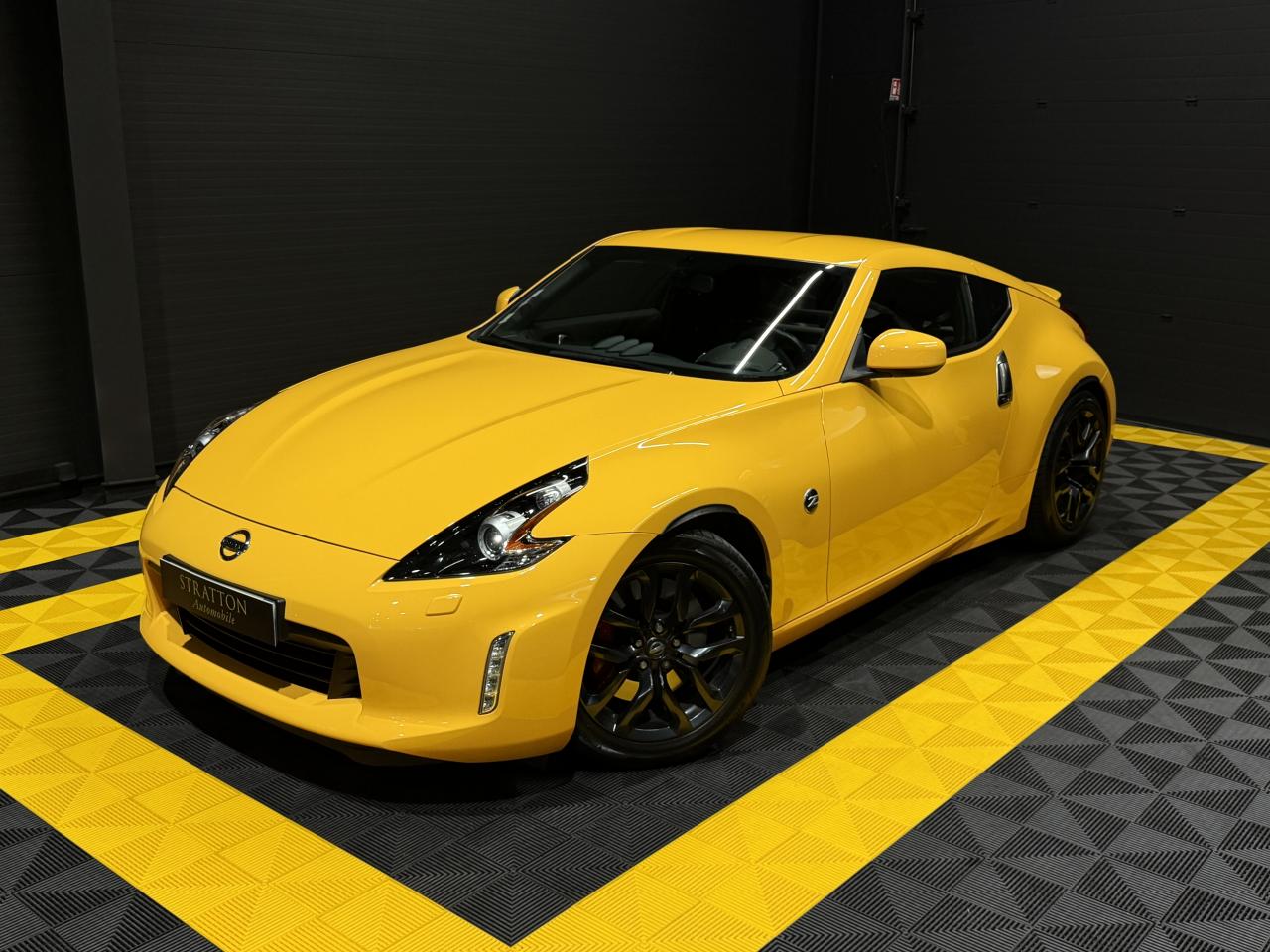 NISSAN 370Z