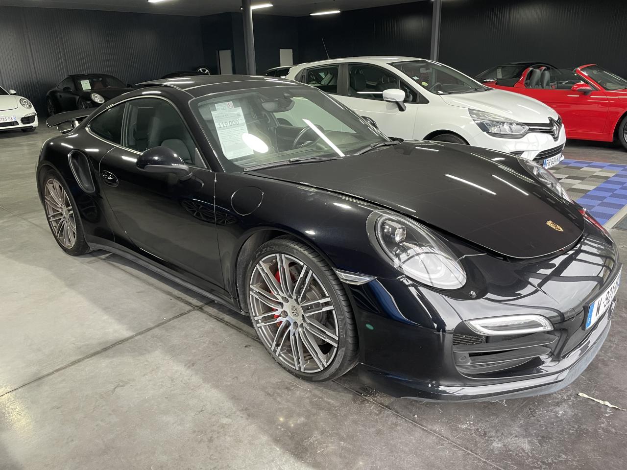 PORSCHE 911