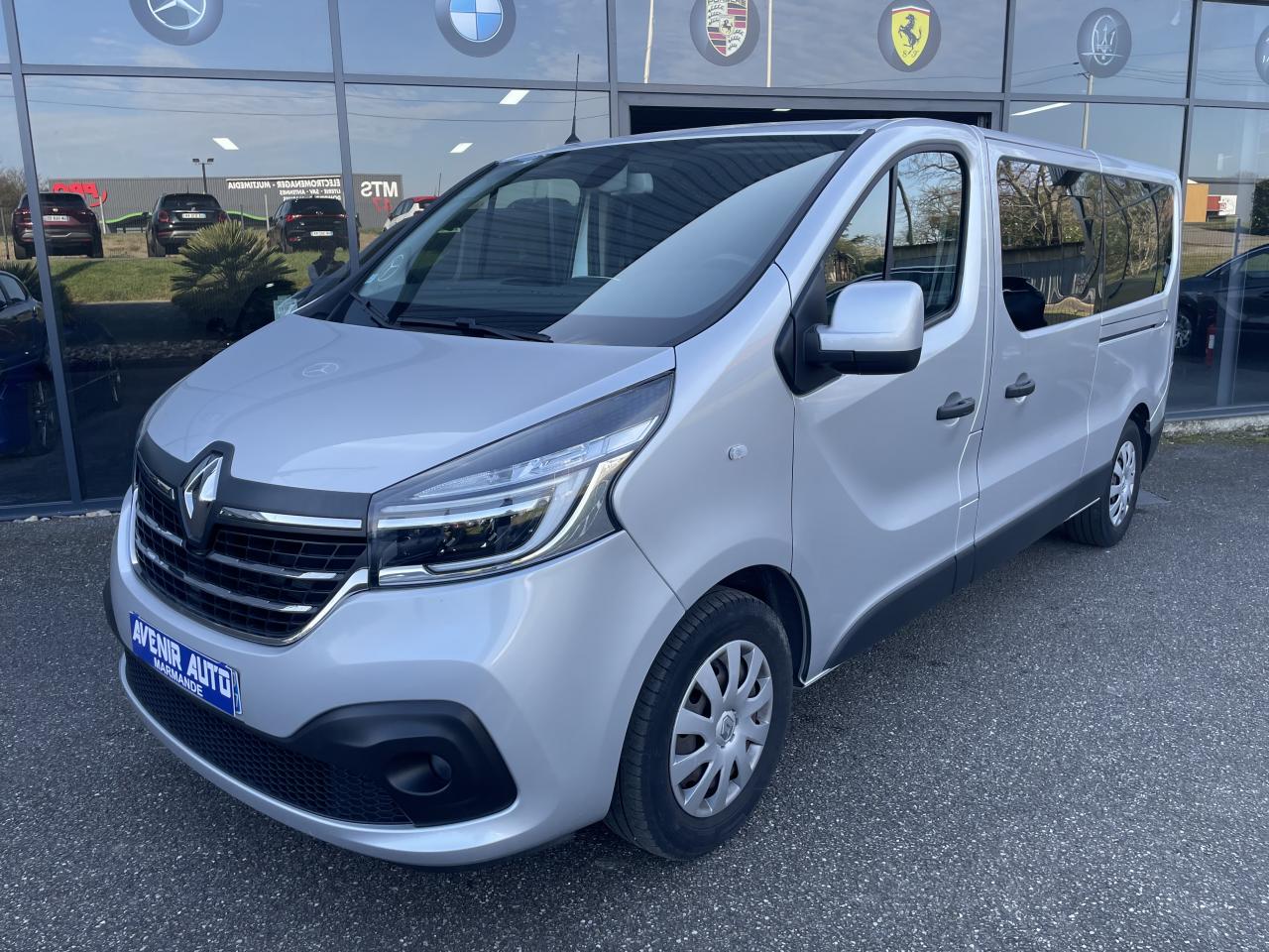 RENAULT TRAFIC III COMBI