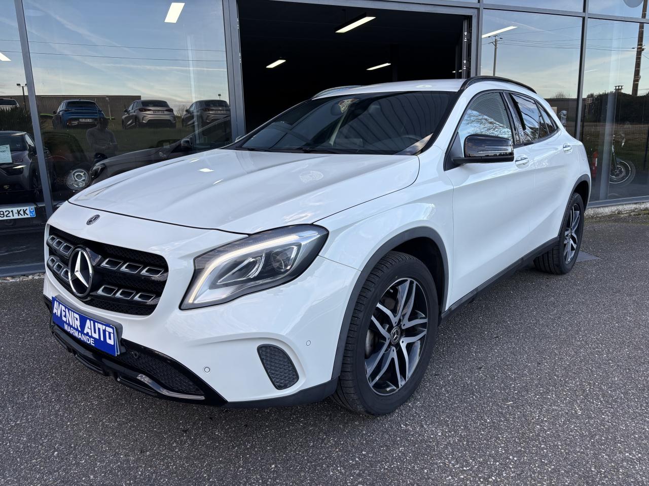 MERCEDES GLA