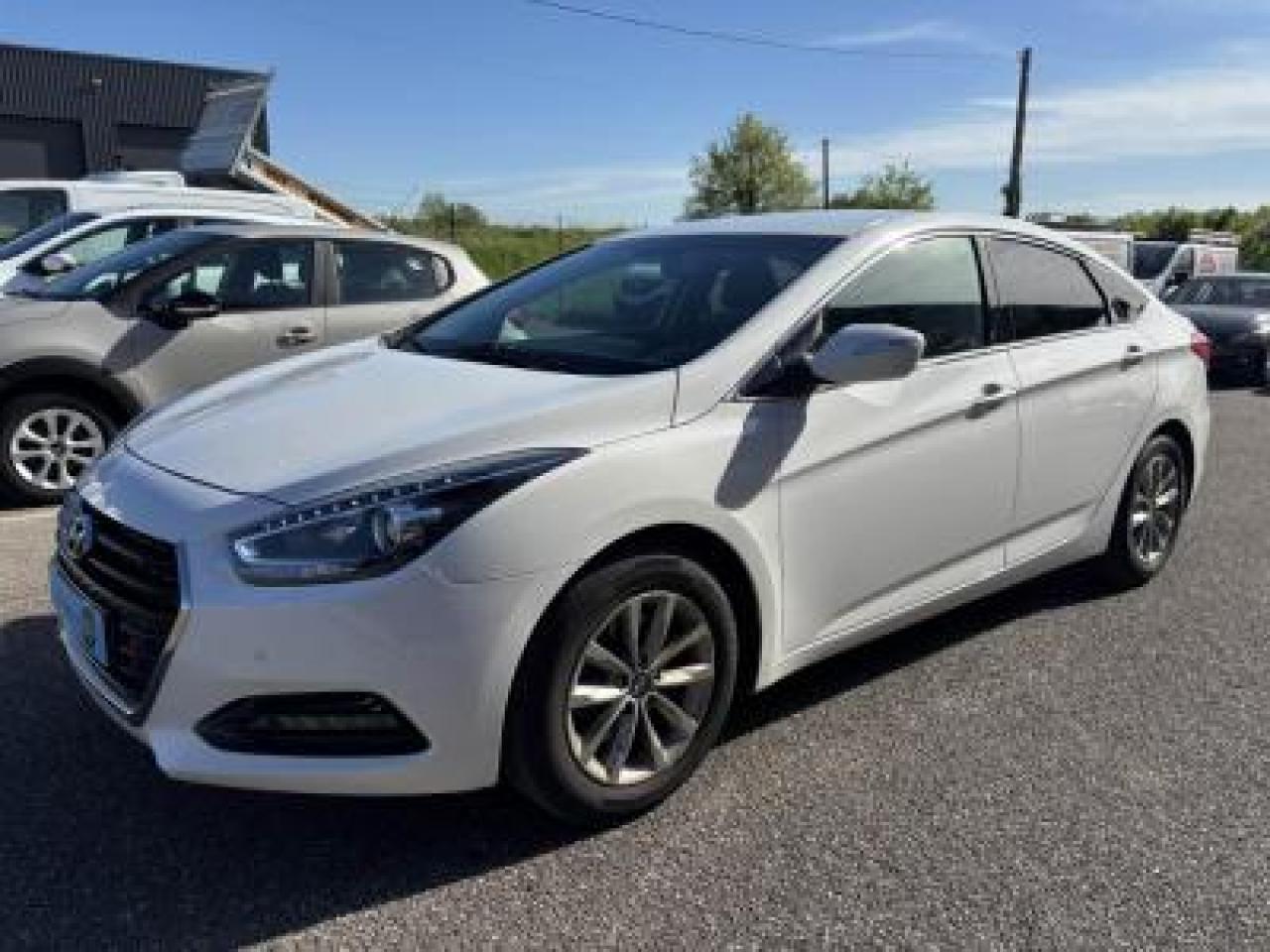 HYUNDAI I40