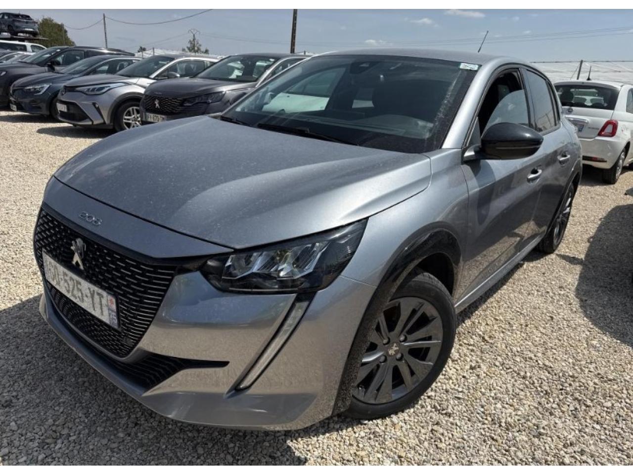 PEUGEOT 208