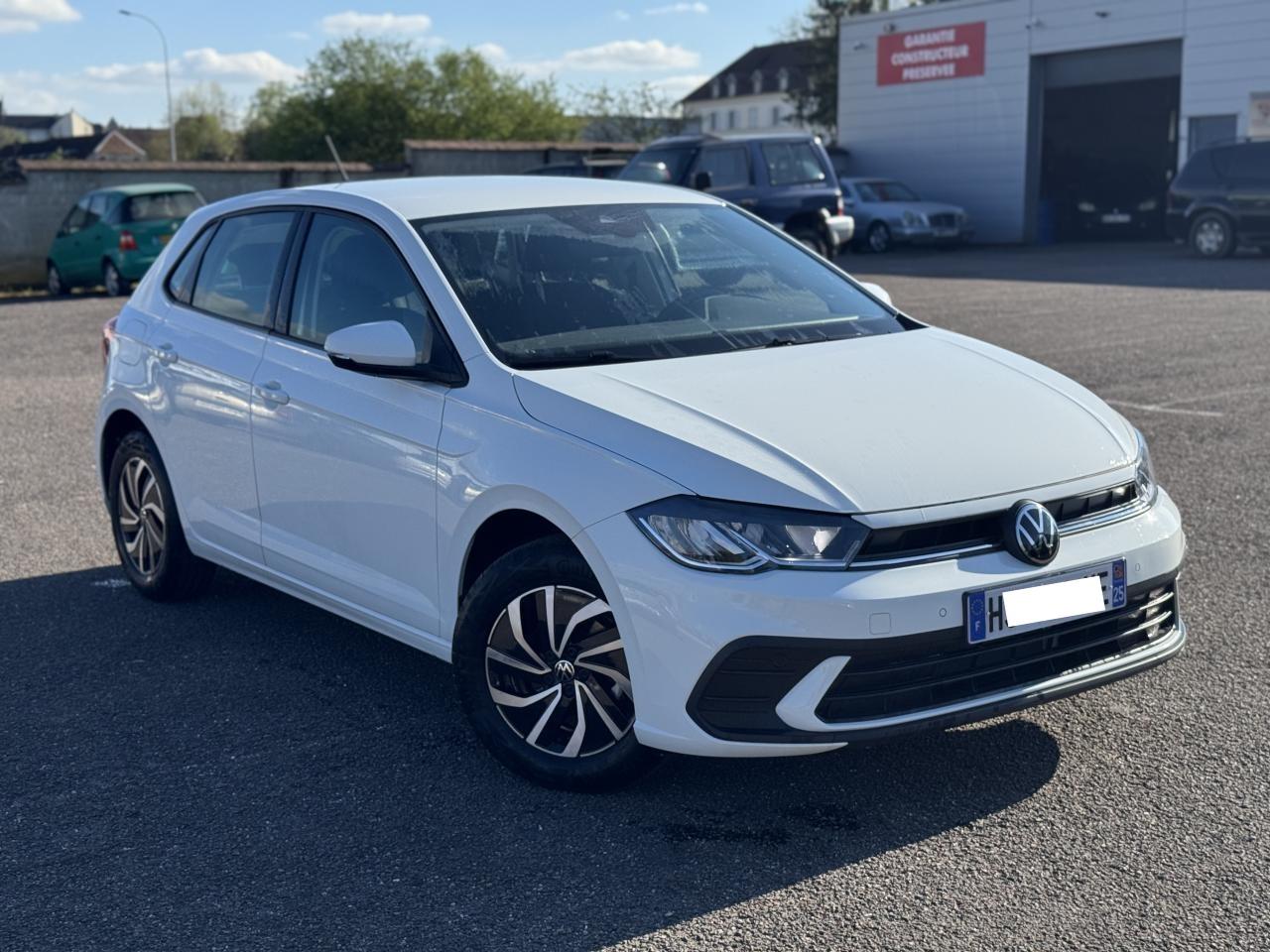 VOLKSWAGEN POLO