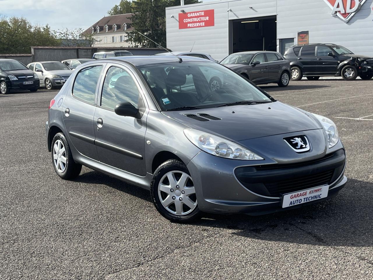 PEUGEOT 206