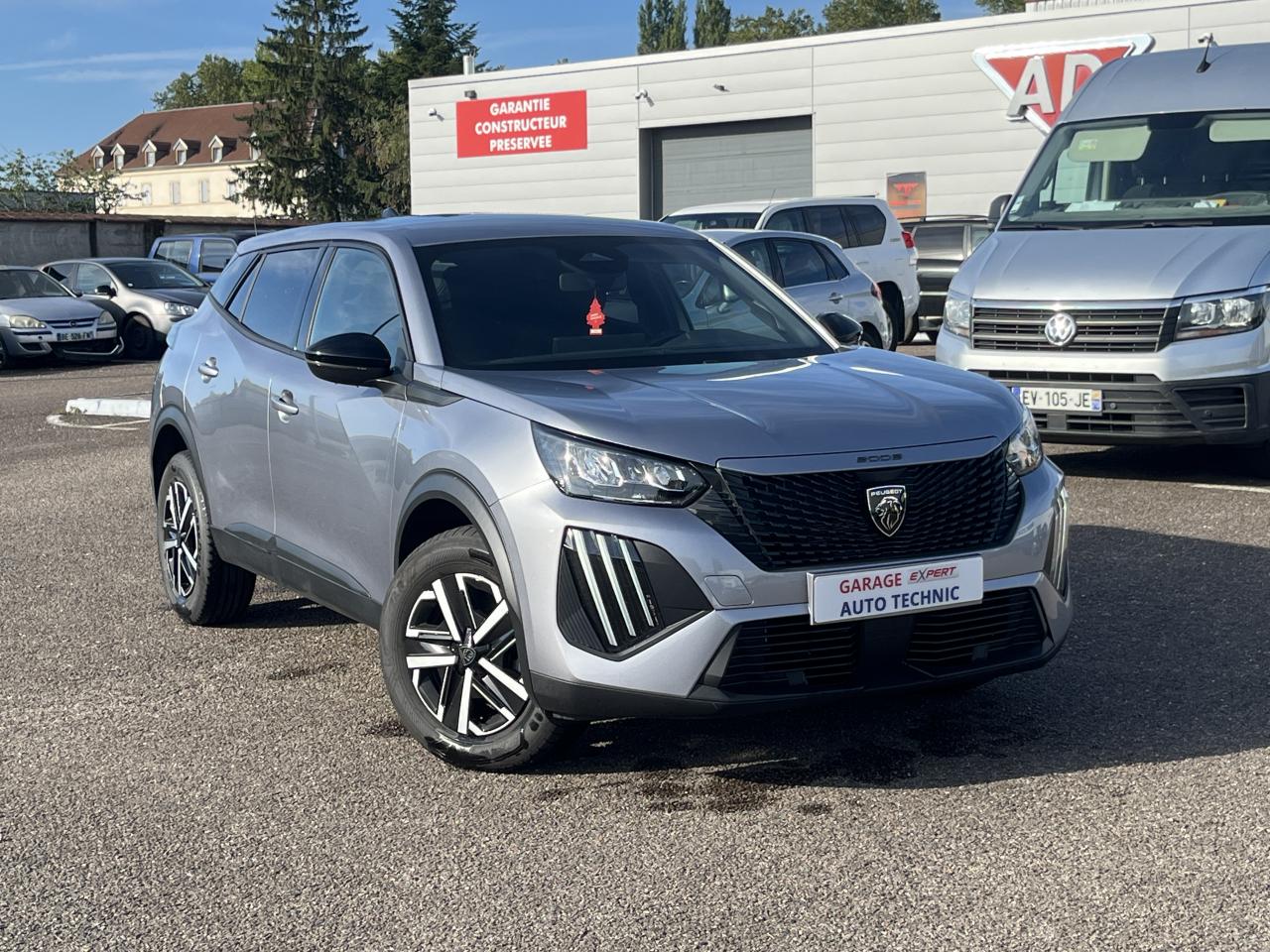PEUGEOT 2008