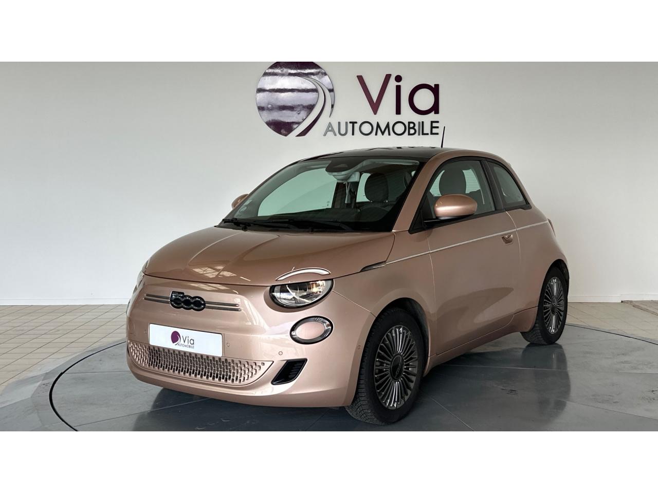 FIAT FIAT 500 Electrique 118 ch 42 kWh Icône Plus TOIT PANO - RADARS AV ET AR - TABLETTE TACTILE