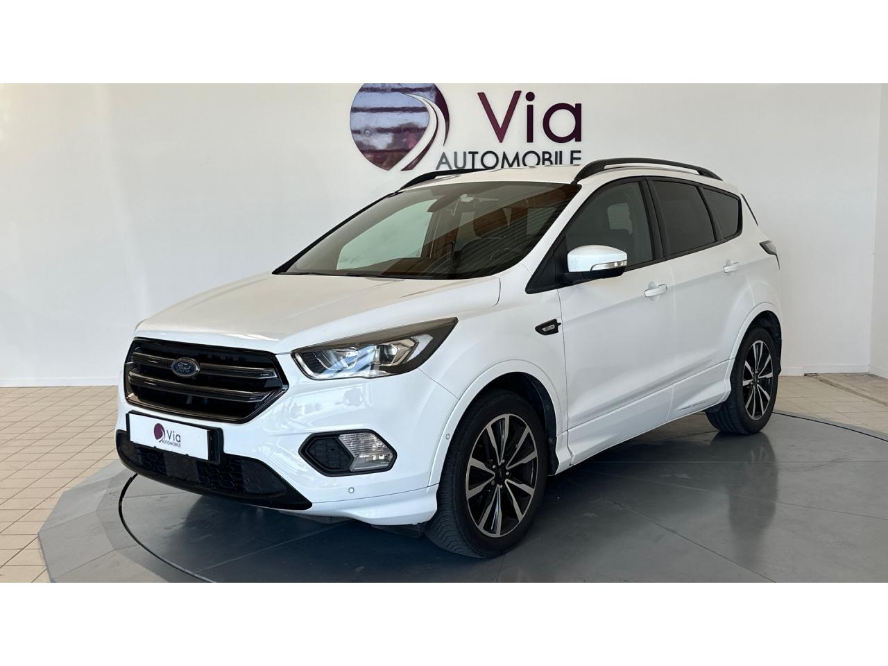 FORD KUGA 2.0 TDCi 150 ch 4x2 ST-Line - ATTELAGE ELECTRIQUE - SIEGES CHAUFFANTS -