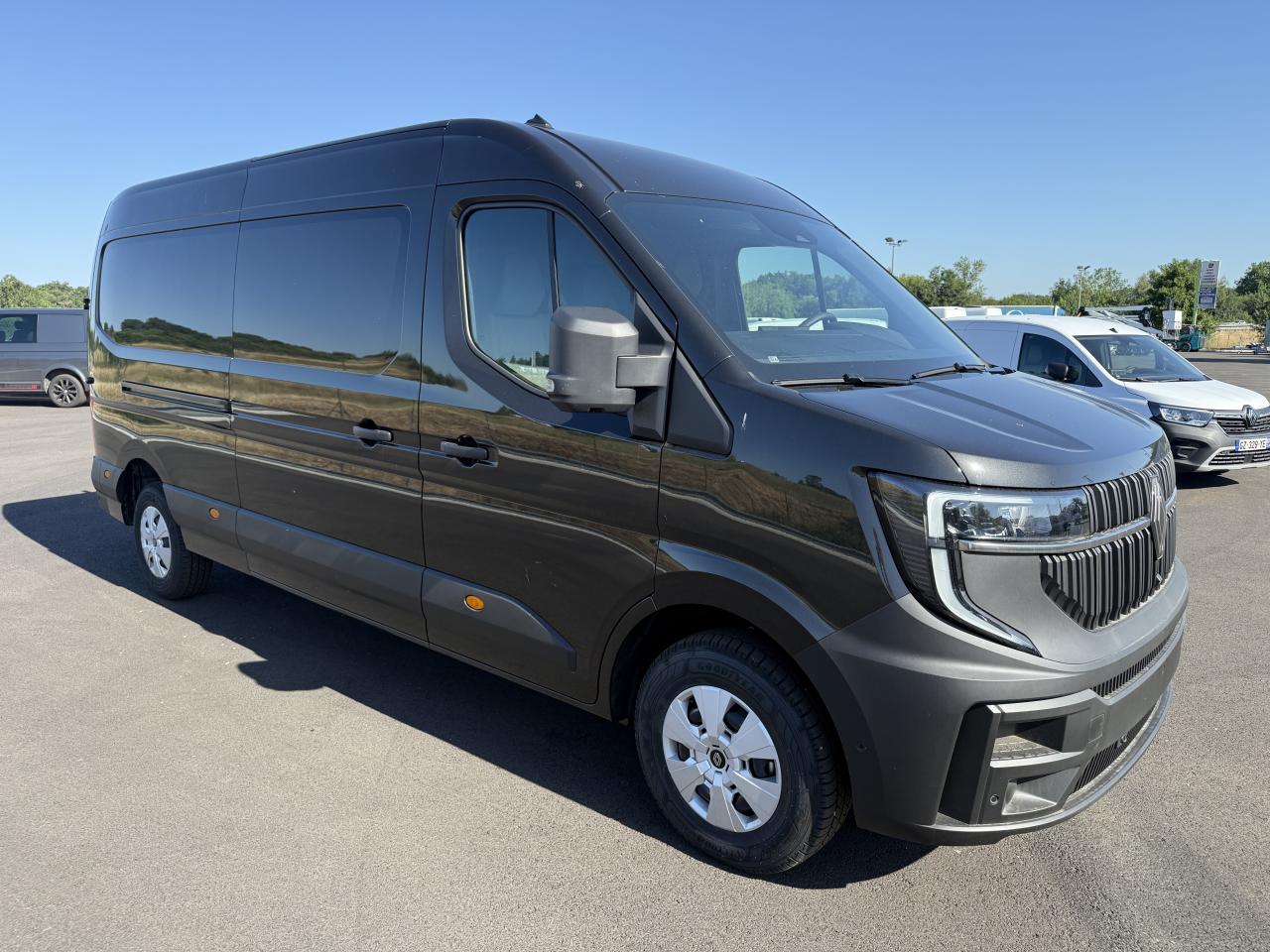 RENAULT MASTER Extra 3t5 L3H2 2.0 dCi  170CH boite automatique BVA 9 rapport - disponible stock