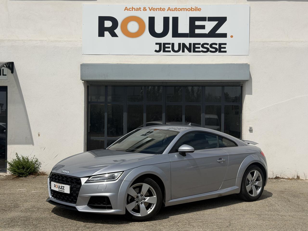 AUDI TT