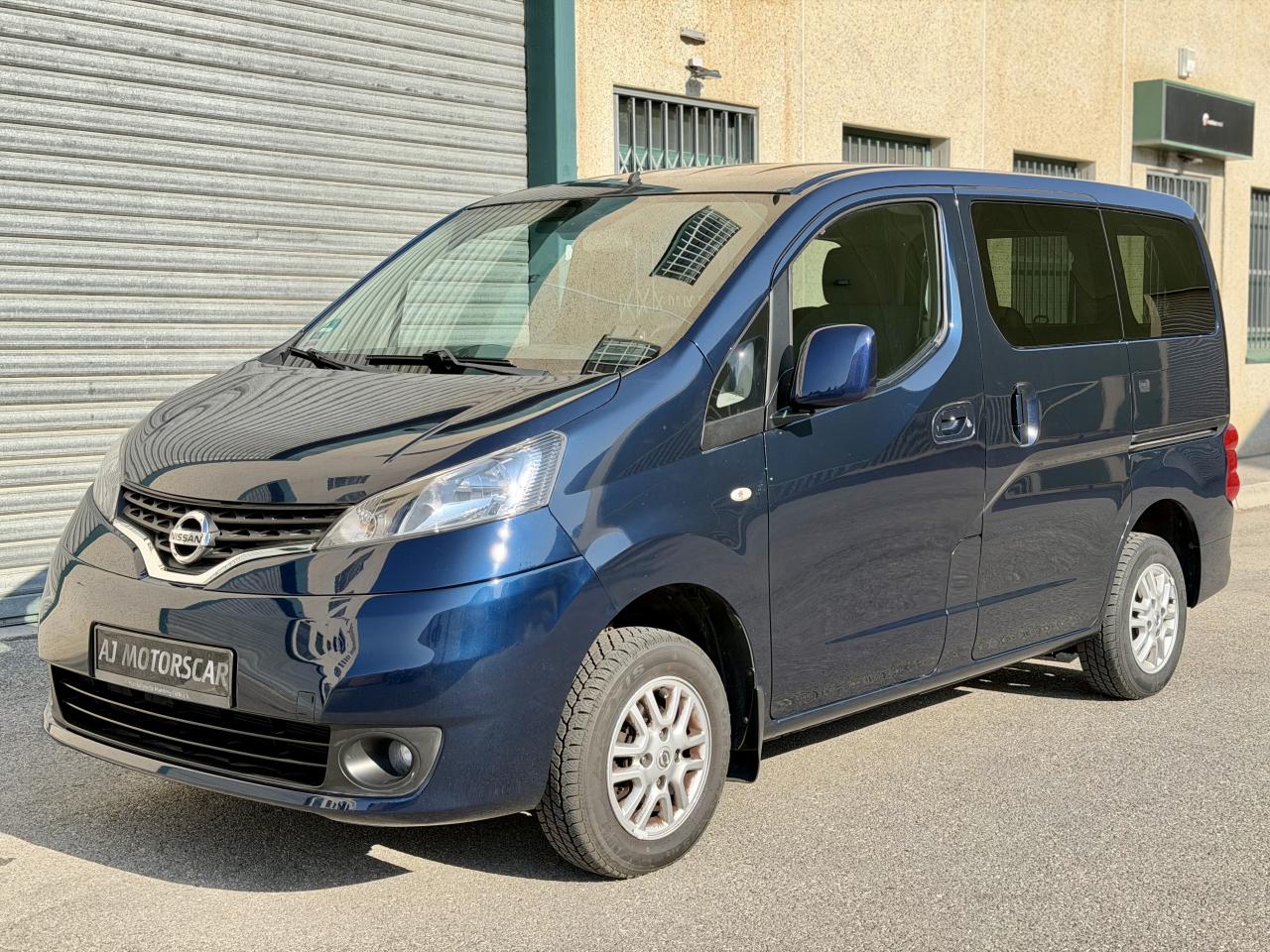 NISSAN NV200