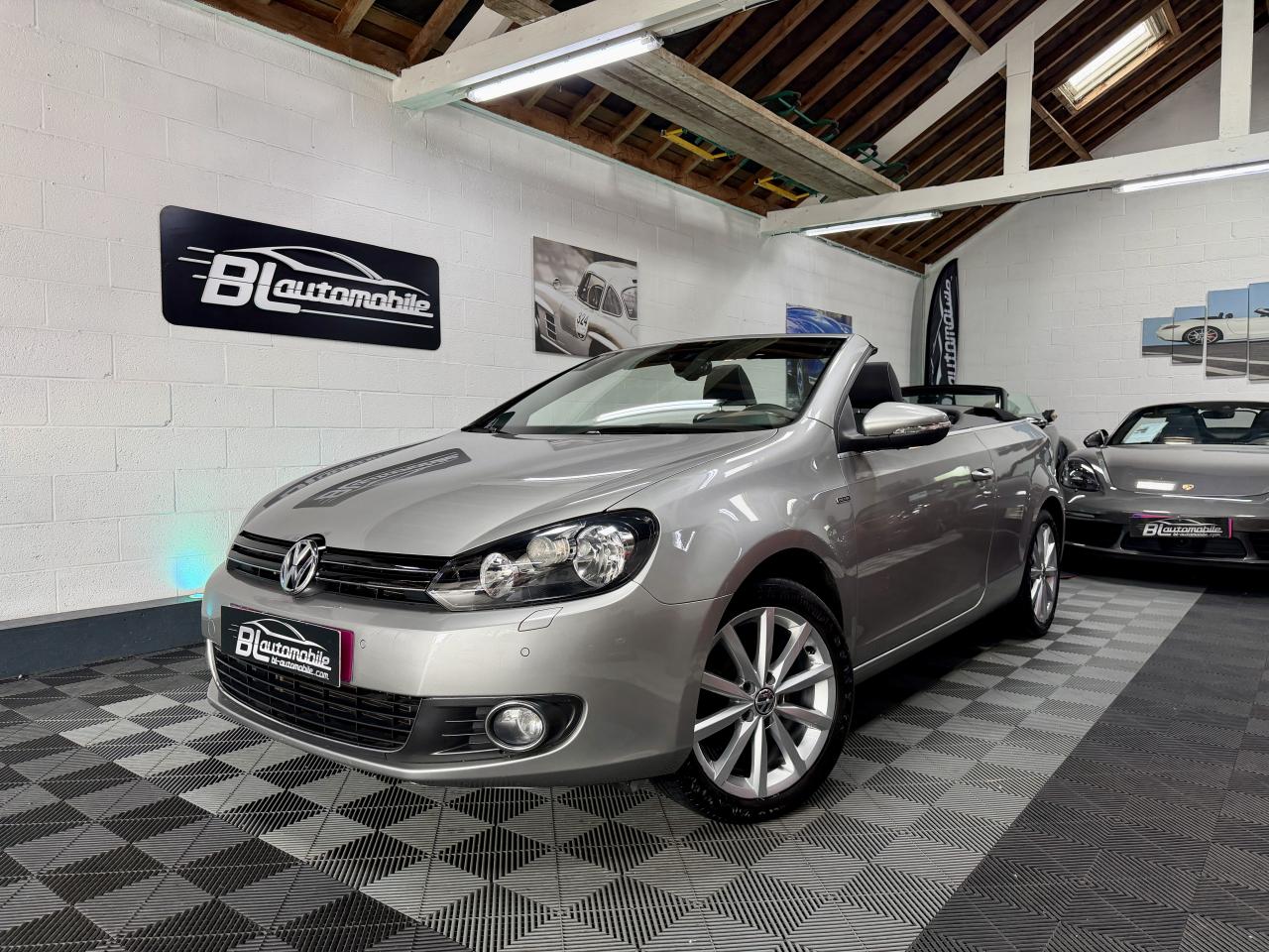 VOLKSWAGEN GOLF VI CABRIOLET