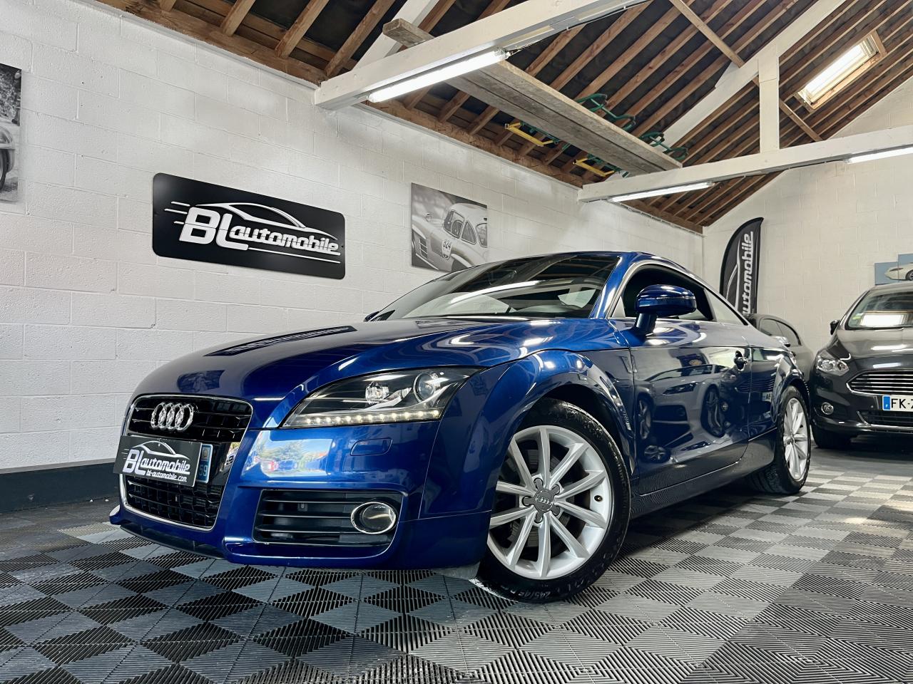 AUDI TT