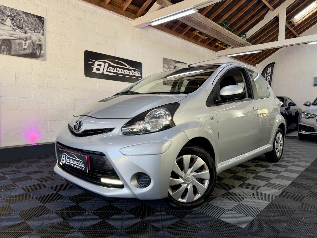 TOYOTA AYGO 1.0 VVT-i  Active