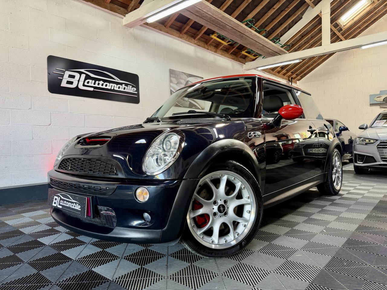 MINI MINI