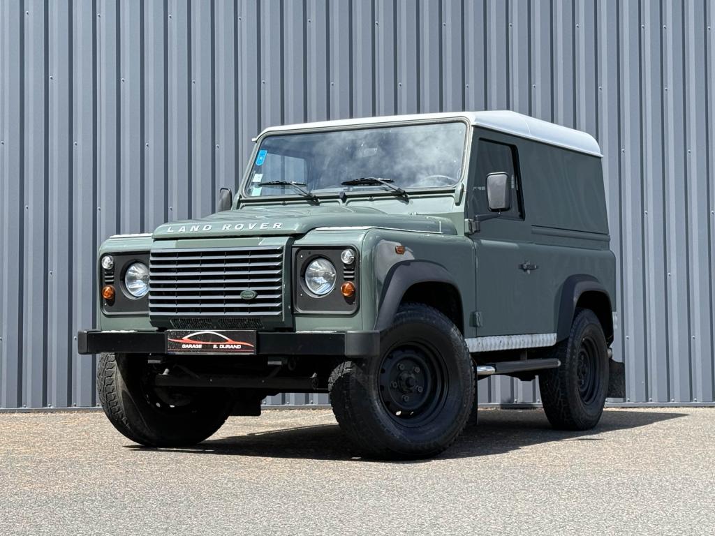 LAND ROVER DEFENDER