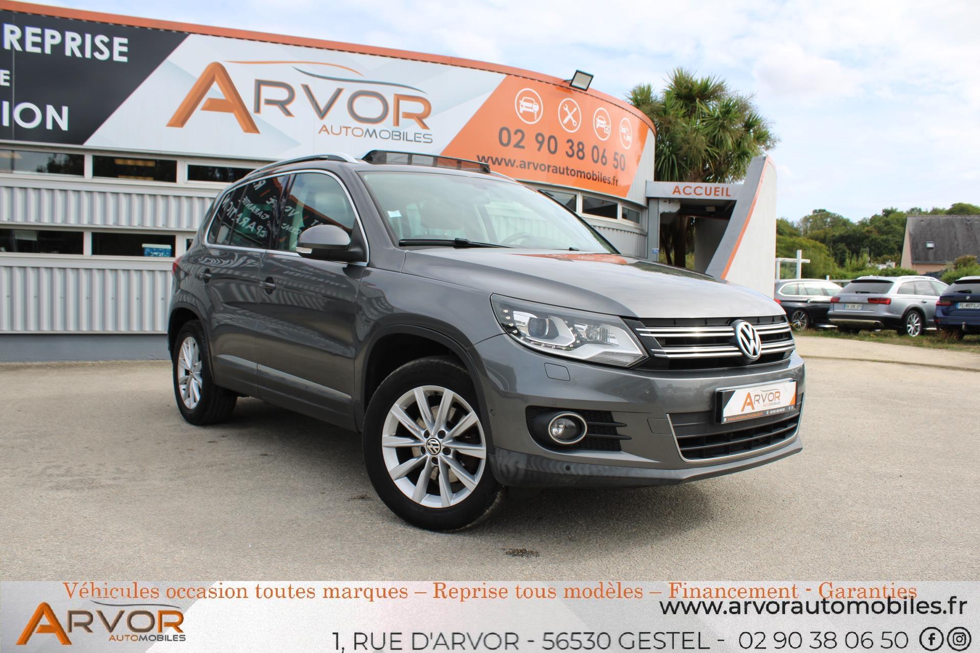 VOLKSWAGEN TIGUAN