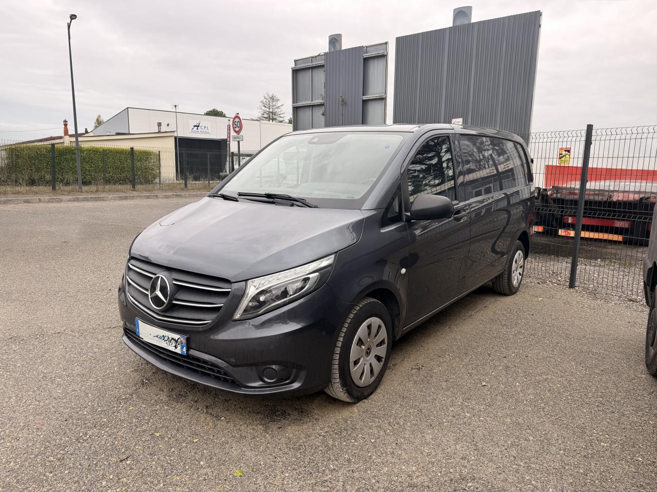 MERCEDES VITO