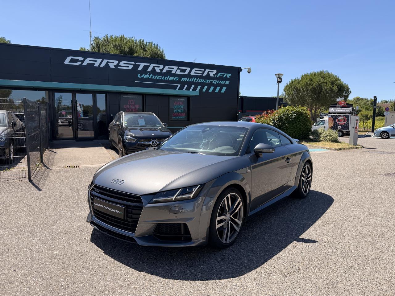 AUDI TT
