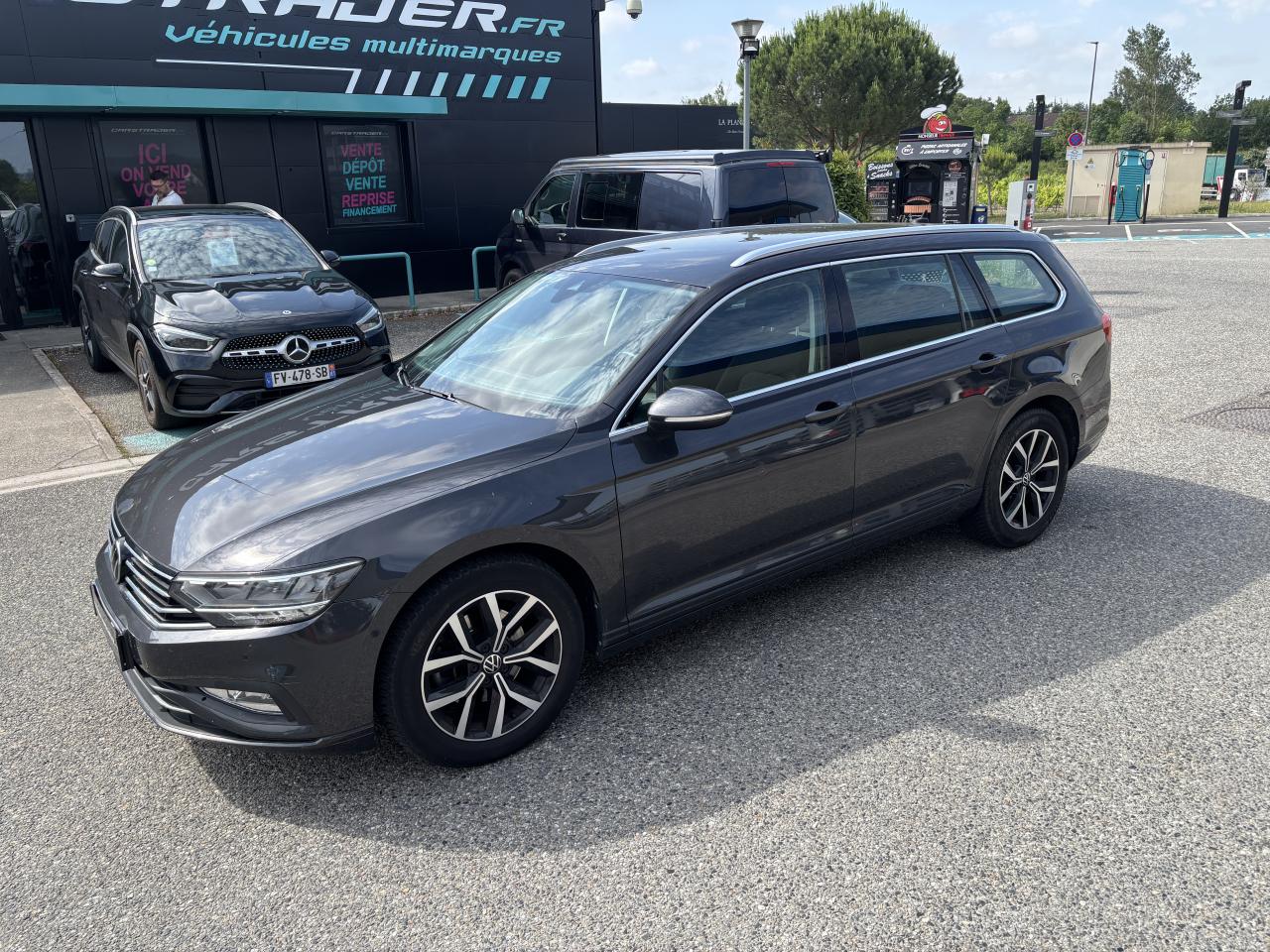 VOLKSWAGEN PASSAT SW 2.0 TDI  150 CV DSG 7 BREAK Elegance PHASE 2 Camera CARPLAY