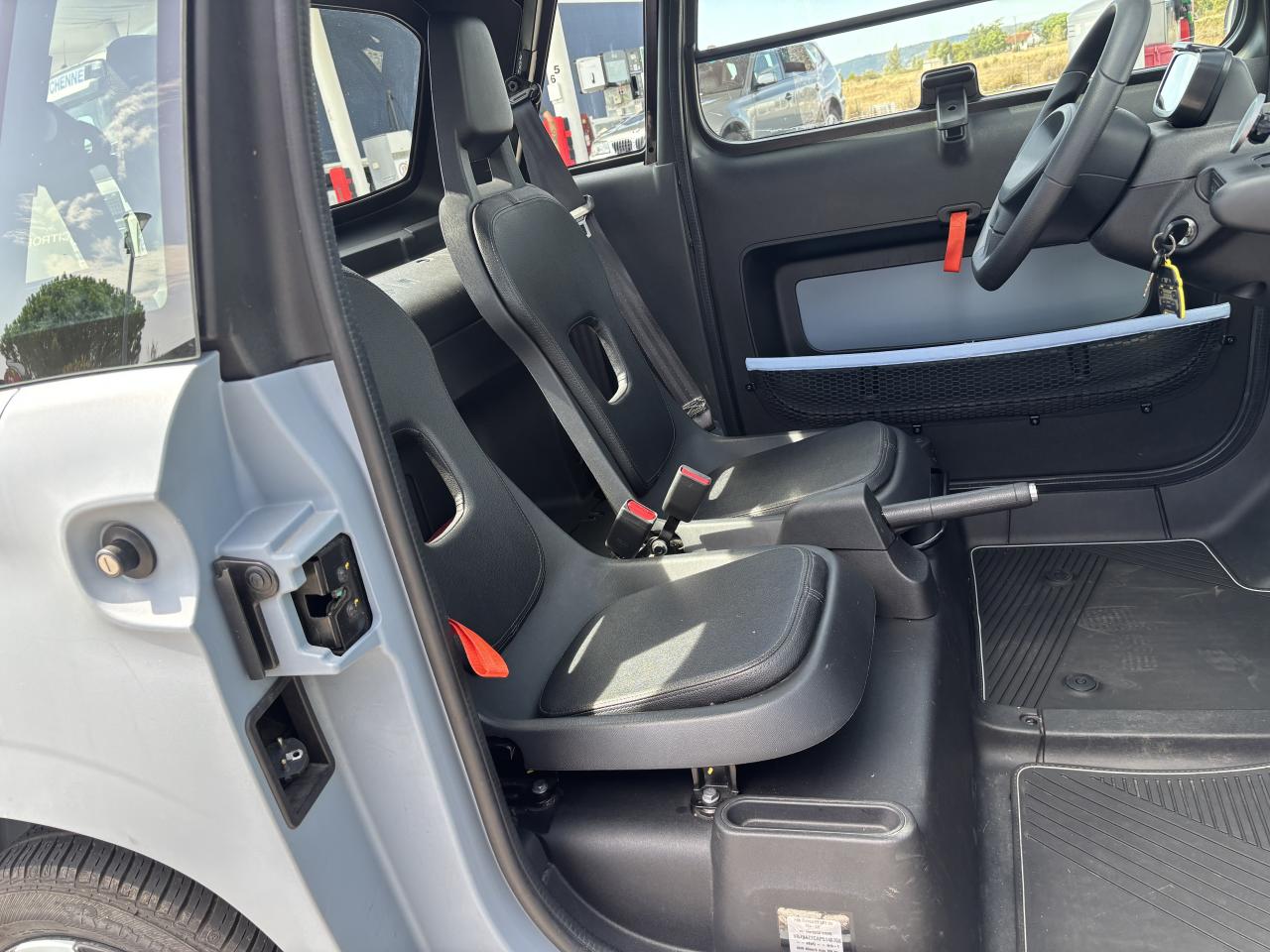 Thumbnail 12
