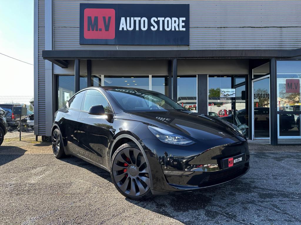 TESLA MODEL Y
