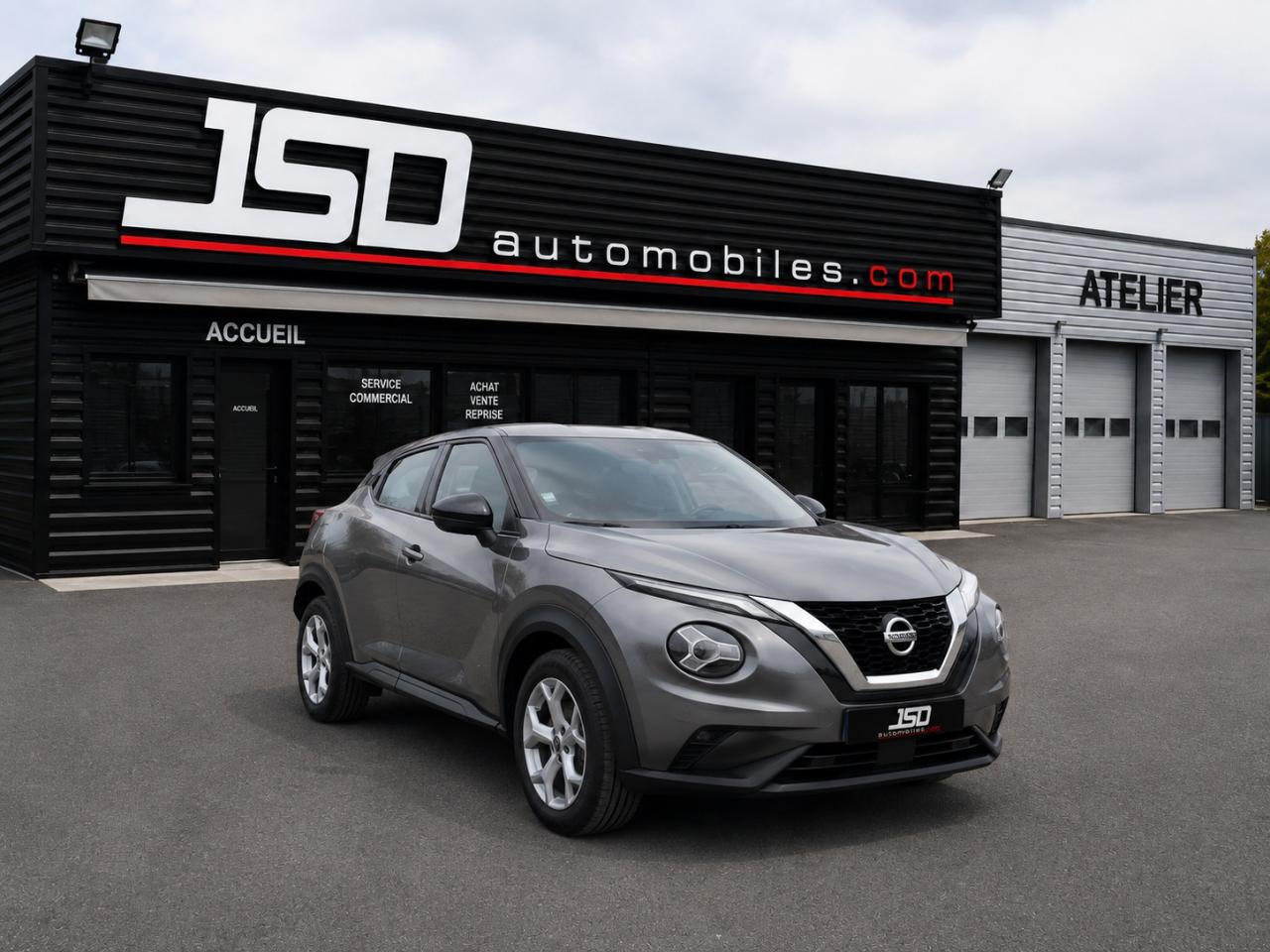 NISSAN JUKE