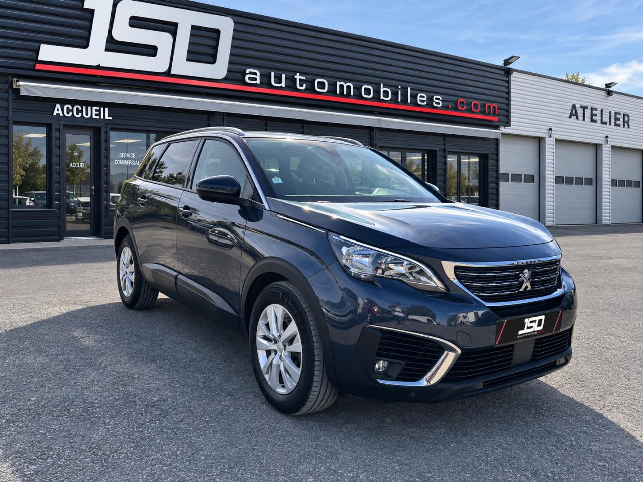 PEUGEOT 5008