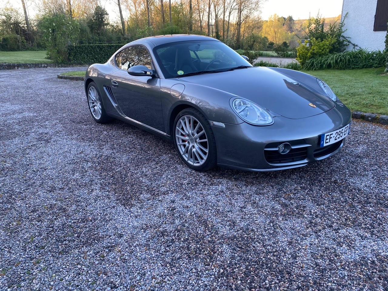 PORSCHE CAYMAN